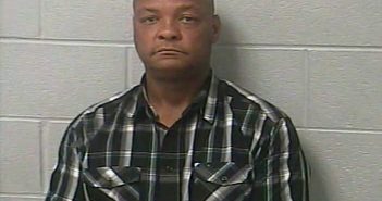 MICHAEL STEVEN HURT | 2017-10-01 10:48:00 Marshall County, Tennessee Booking