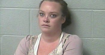 TIFFANY DAWN SPURLIN | 2017-10-01 01:17:00 Marshall County, Tennessee Booking