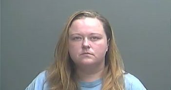 HOLLY JO BLACK | 2017-10-01 19:34:00 Knox County, Indiana Booking