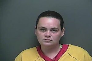 AMANDA GAIL SHELBY | 2017-10-01 12:31:00 Howard County, Indiana Booking