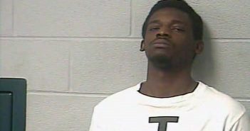 MARCUS DESHAWN BROWN | 2017-10-02 13:01:00 Marshall County, Tennessee Booking