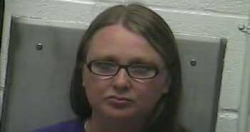 SHEENA L MILTON | 2017-10-02 10:30:00 Larue County, Kentucky Booking