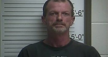 DARREN FRAZIER | 2017-10-03 10:14:00 Brown County, Indiana Booking