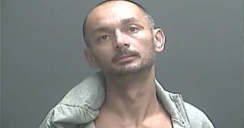 DAVID L RAVELLETTE | 2017-10-03 11:28:00 Knox County, Indiana Booking