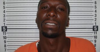 ERICONTA DAMAN FLENOID | 2017-10-04 01:25:00 Scott County, Missouri Booking