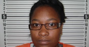 KENDRA SHAWNTAVIOUS OWENS | 2017-10-04 02:23:00 Scott County, Missouri Booking