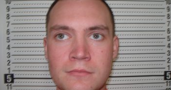 MICHAEL ELBERT DOLES | 2017-10-04 01:59:00 Scott County, Missouri Booking