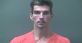 LUKE A HULLINGER | 2017-10-04 23:01:00 Laporte County, Indiana, La Porte County, Indiana Booking