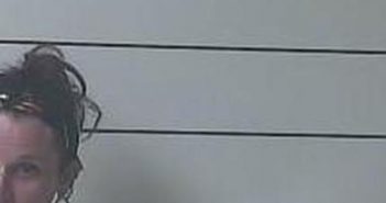 KIMBERLY BOYLES | 2017-10-05 03:58:00 Boyd County, Kentucky Booking