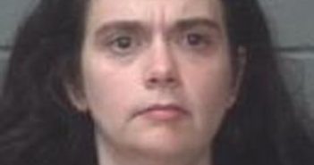 KIARA MARIBOE | 2017-10-06 23:39:00 Onslow County, North Carolina Booking