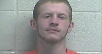 ELIJAH N COUCH | 2017-10-09 22:29:00 Jessamine County, Kentucky Booking