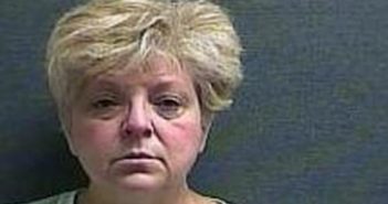 CONNIE ADAMS | 2017-10-13 22:58:00 Boone County, Kentucky Booking