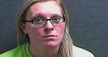 BRITTYNE HODGE | 2017-10-13 20:04:00 Boone County, Kentucky Booking