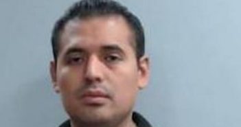 JOSE AQUINO-CANCINO | 2017-10-16 23:27:00 Fayette County, Kentucky Booking