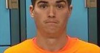 RYAN WEINZETTEL | 2017-10-16 02:03:00 Osceola County, Iowa Booking