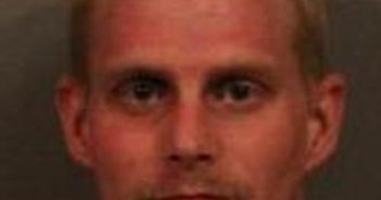 JASON HARTWICK | 2017-10-17 08:14:00 Cayuga County, New York Booking