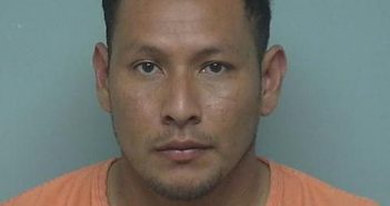 YUNIOR JOEL MONCADA-HERNANDEZ | 2017-10-27 09:02:07 Beaufort County, South Carolina Booking