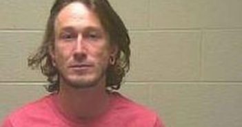 COREY BURNS | 2017-10-29 13:04:00 Coffee County, Tennessee Booking