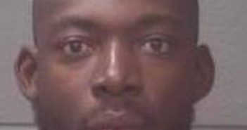 NICHOLAS WOODARD | 2017-10-31 15:42:00 Onslow County, North Carolina Booking