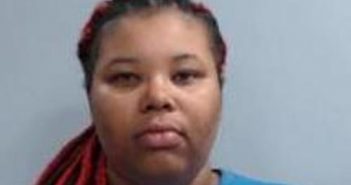 DAVISHA CRUME | 2017-11-01 20:34:00 Fayette County, Kentucky Booking