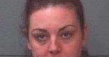 ASHLEY COLLINS | 2017-11-02 10:09:00 Onslow County, North Carolina Booking