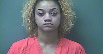 CARLI RAYSHELL MOREN | 2017-11-10 19:42:00 Laporte County, Indiana, La Porte County, Indiana Booking