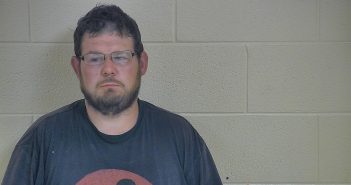 TRAVIS D MCDONALD | 2017-11-10 00:47:00 Taylor County, Kentucky Booking