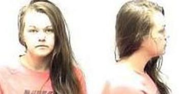 ASHLEY LAYTON | 2017-11-13 19:58:00 Clark County, Indiana Booking