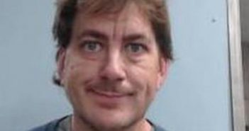 MATTHEW LAVIGNE | 2017-11-14 01:53:00 Fayette County, Kentucky Booking