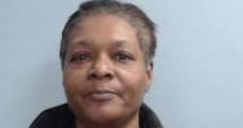 DEBRA HICKS | 2017-11-16 19:25:00 Fayette County, Kentucky Booking