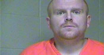 NATHANIEL C DUGGINS | 2017-11-22 11:47:00 Woodford County, Kentucky Booking