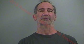 CURTIS R HENDRICKS | 2017-11-26 12:57:00 Russell County, Kentucky Booking