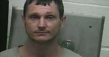 CHRISTOPHER LEE MAYS | 2017-11-28 10:54:00 Larue County, Kentucky Booking