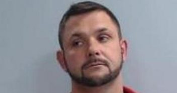 FRANK COMBS | 2017-11-30 21:44:00 Fayette County, Kentucky Booking