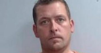 KRISTOPHER MILLER | 2017-12-01 09:36:00 Fayette County, Kentucky Booking