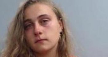 SOPHIA HUMPHREY | 2017-12-01 00:40:00 Fayette County, Kentucky Booking