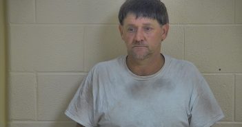 ROGER CRAWHORN | 2017-12-02 00:16:00 Taylor County, Kentucky Booking