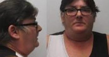 KAREN LIVERS | 2017-12-03 18:42:00 Clark County, Indiana Booking