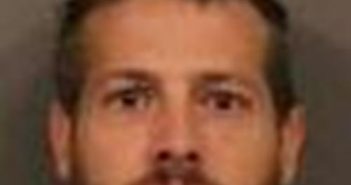 RYAN DWYER | 2017-12-14 04:09:00 Cayuga County, New York Booking