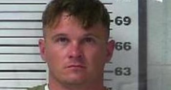 JOSHUA STANIFER | 2017-12-14 08:10:00 Gibson County, Tennessee Booking