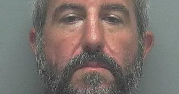<B>HUTCHISON</B>, <B>KEITH</B> <B>JASON</B> #, Lee County, Florida - 2017-12-14 13:07:00