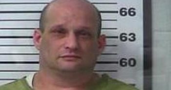 SHAWN ROBERTS | 2017-12-14 08:57:00 Gibson County, Tennessee Booking