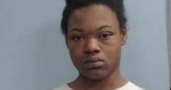 STARA JACKSON | 2017-12-15 13:09:00 Fayette County, Kentucky Booking