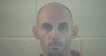 <B>LEWIS</B> <B>G</B> <B>MULLINS</B> #, Pulaski County, Kentucky - 2017-12-18 19:18:00