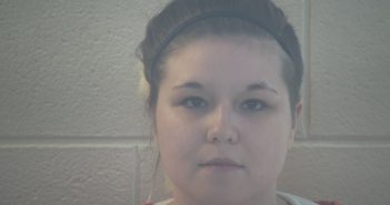 CARAH W BELL | 2017-12-18 18:52:00 Pulaski County, Kentucky Booking