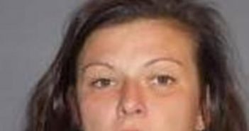 ASHLEY DUKE | 2017-12-20 01:38:00 Currituck County, North Carolina Booking