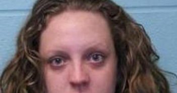 HOLLY MILNER | 2017-10-24 10:00:00 Lenoir County, North Carolina Booking