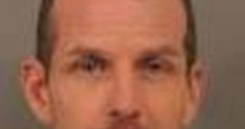 LOREN NASHOLTS | 2017-12-24 12:07:00 Cayuga County, New York Booking