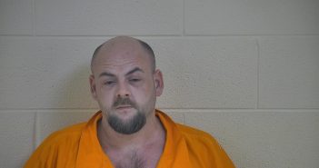 SHAWN UNDERWOOD | 2017-12-25 13:44:00 Taylor County, Kentucky Booking