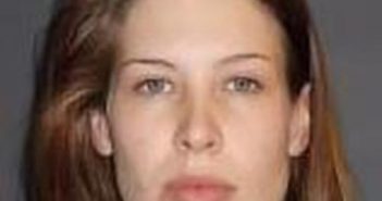 KELSEY OTWELL | 2017-12-31 00:14:00 Currituck County, North Carolina Booking